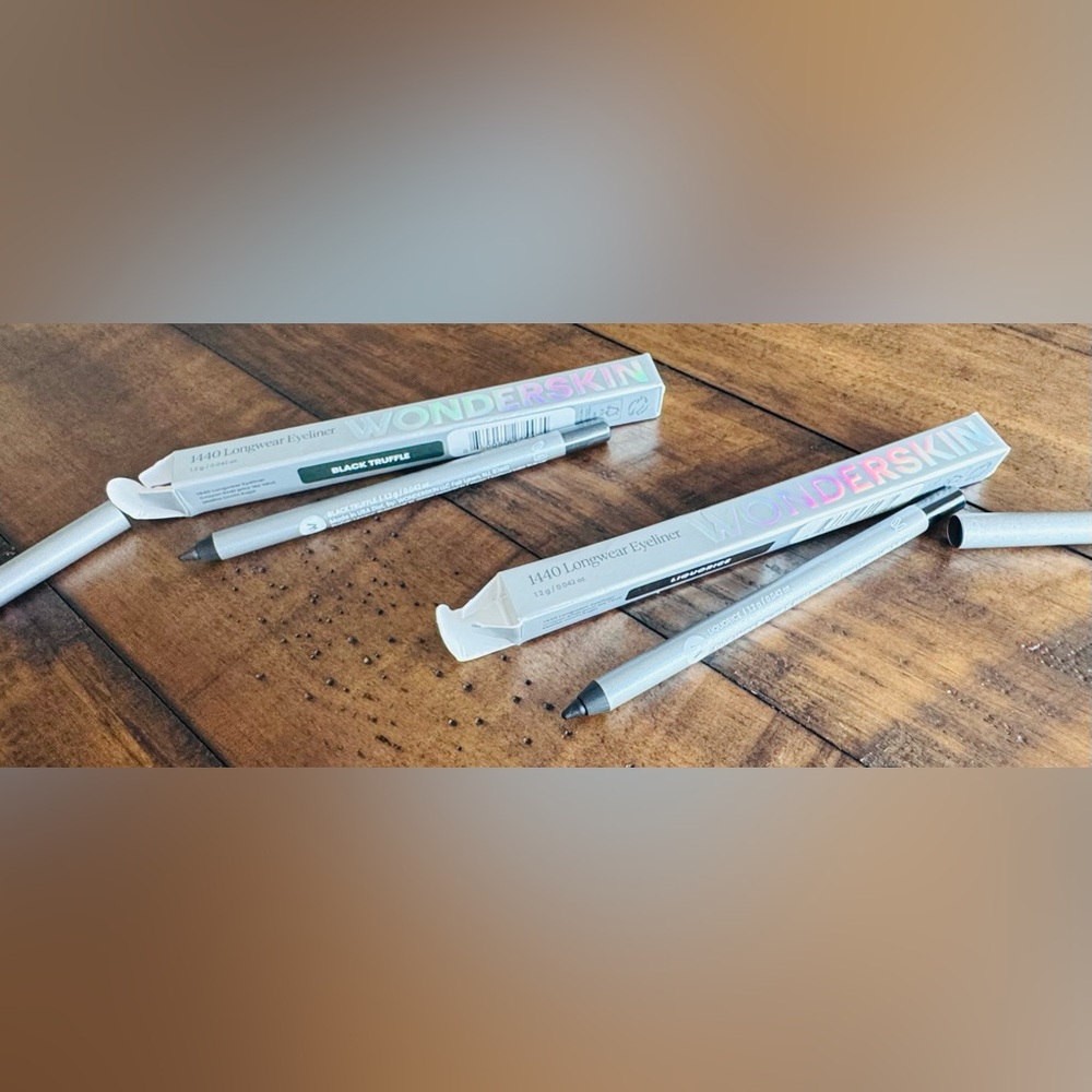 2 NEW Wonderskin Longwear Eyeliner Pencils.